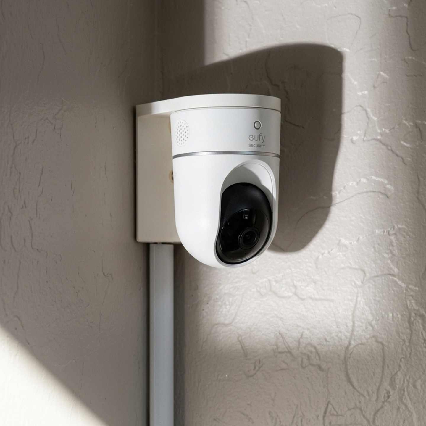 Accesorio de soporte de montaj - Eufy Camera E220 reseña y precio